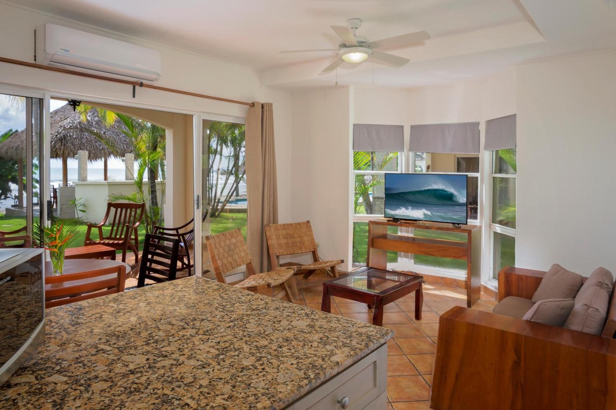 Villas Iguana A-13 Beachfront Condo Exterior foto